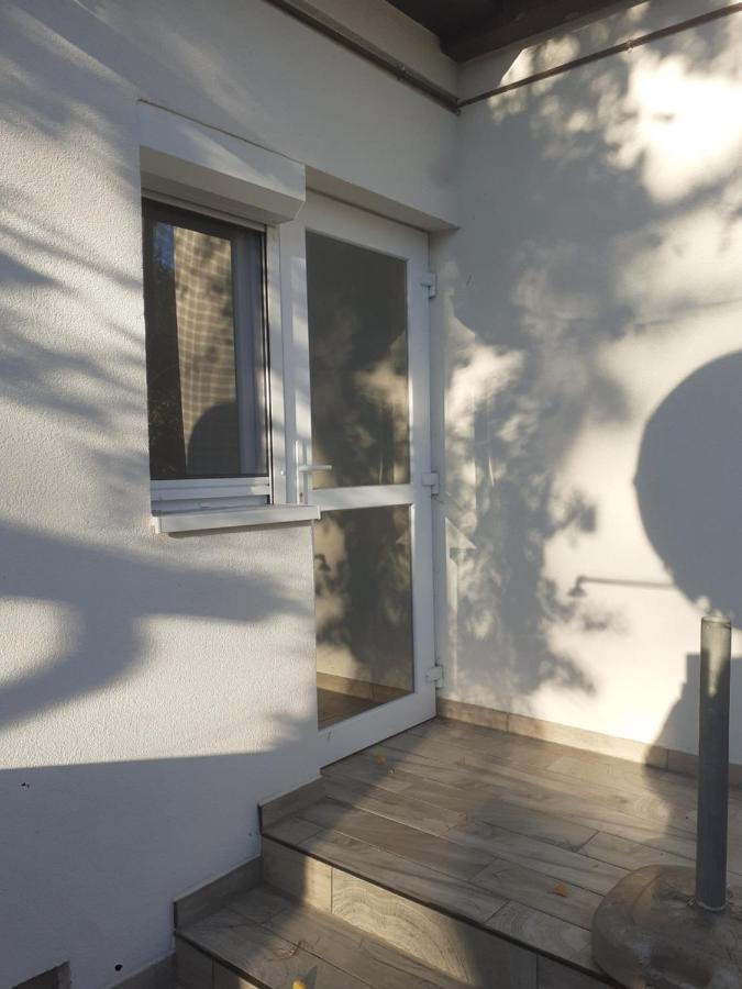 Rose Apartman Balatonlelle Εξωτερικό φωτογραφία