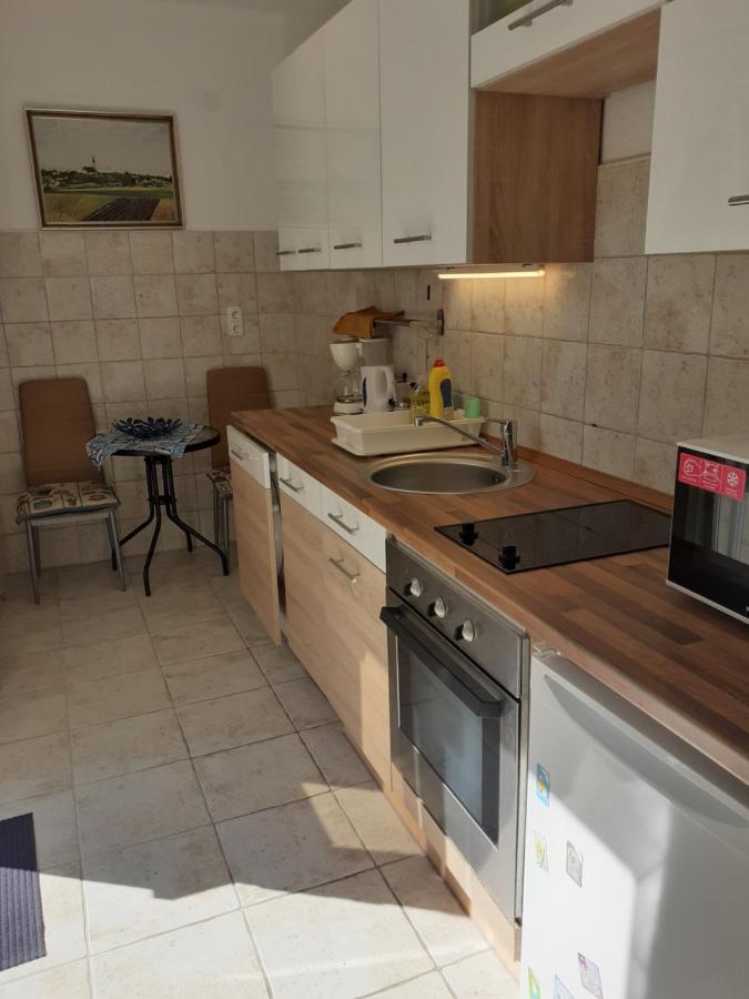 Rose Apartman Balatonlelle Εξωτερικό φωτογραφία