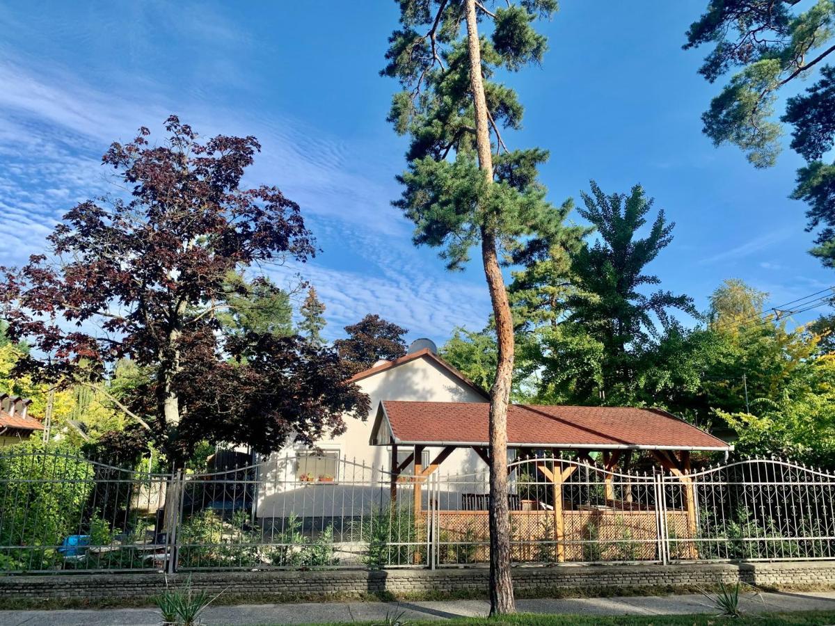 Rose Apartman Balatonlelle Εξωτερικό φωτογραφία